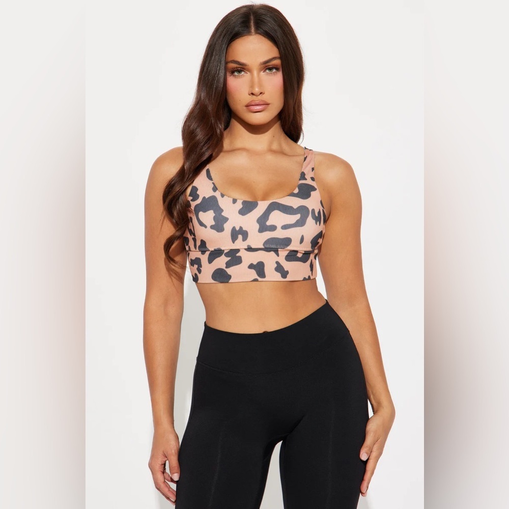 LA Society Women’s High Spirited Leopard Sports Bra | Color: Sand | NEW/NWT 🤎🤎